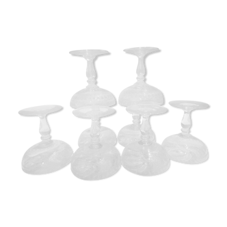 Ensemble de 8 coupes à champagne