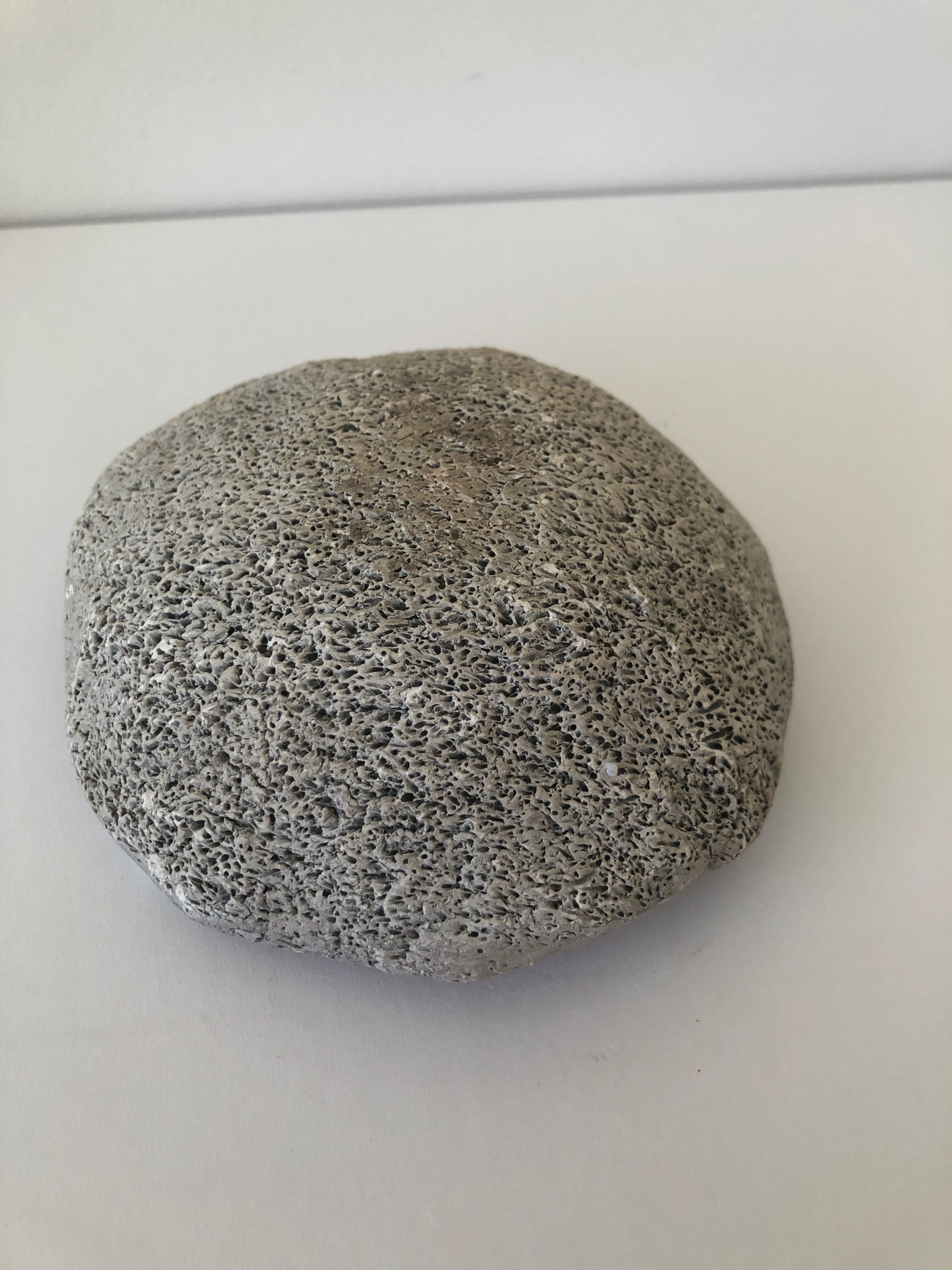 Empty pocket stone and enamel