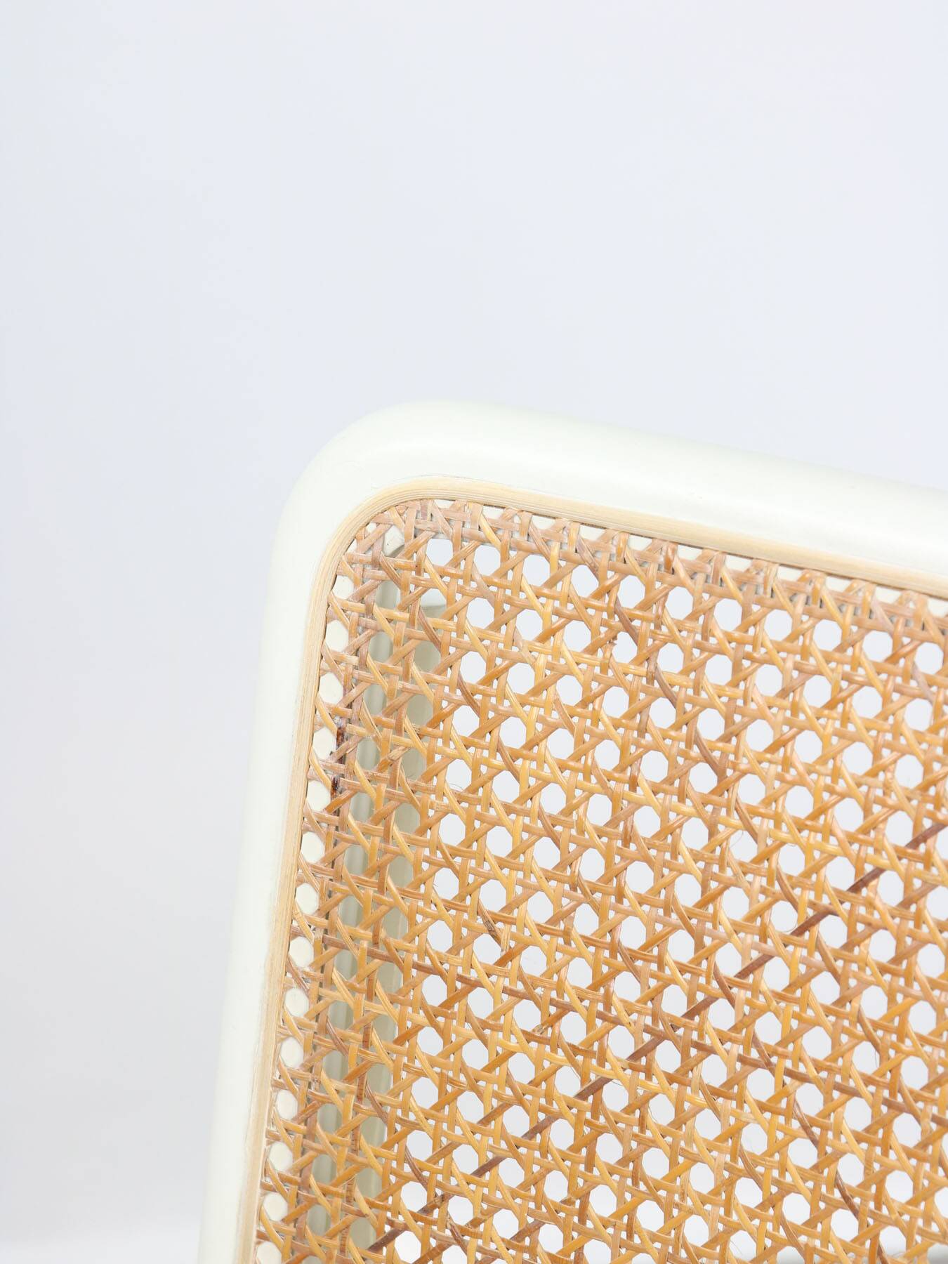 Vintage Cesca B32 chair in white by Marcel Breuer, 1970s