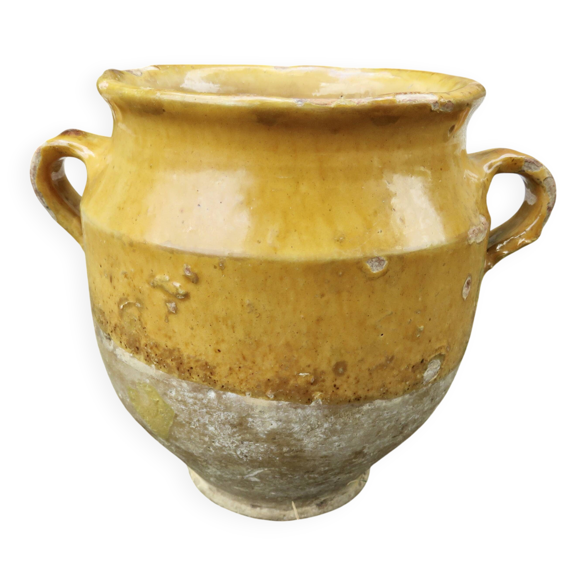 Small glazed yellow terracotta pot, south-west of France early 20th century.