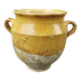 Small glazed yellow terracotta pot, south-west of France early 20th century.