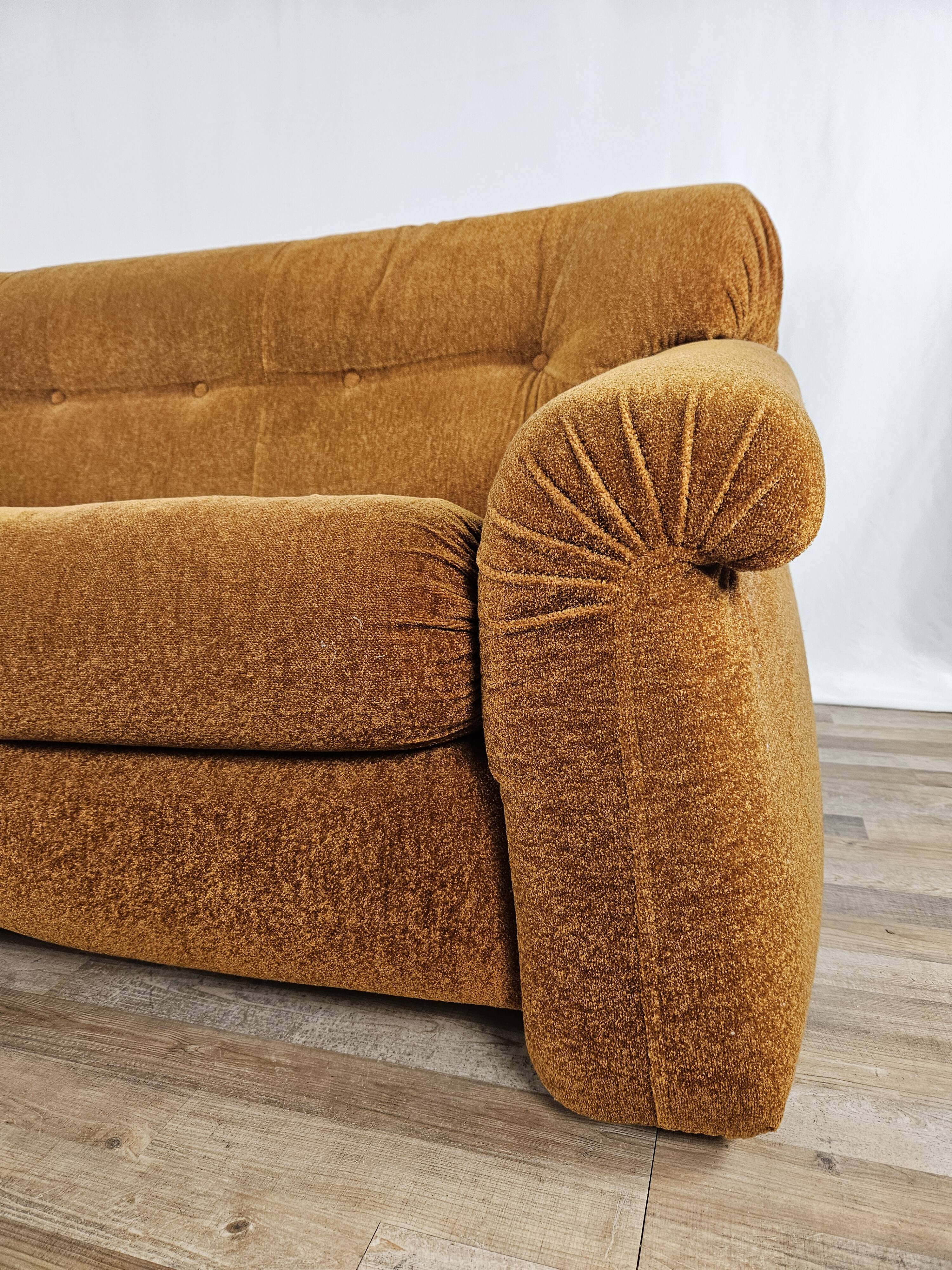 70s three-seater sofa by doimo