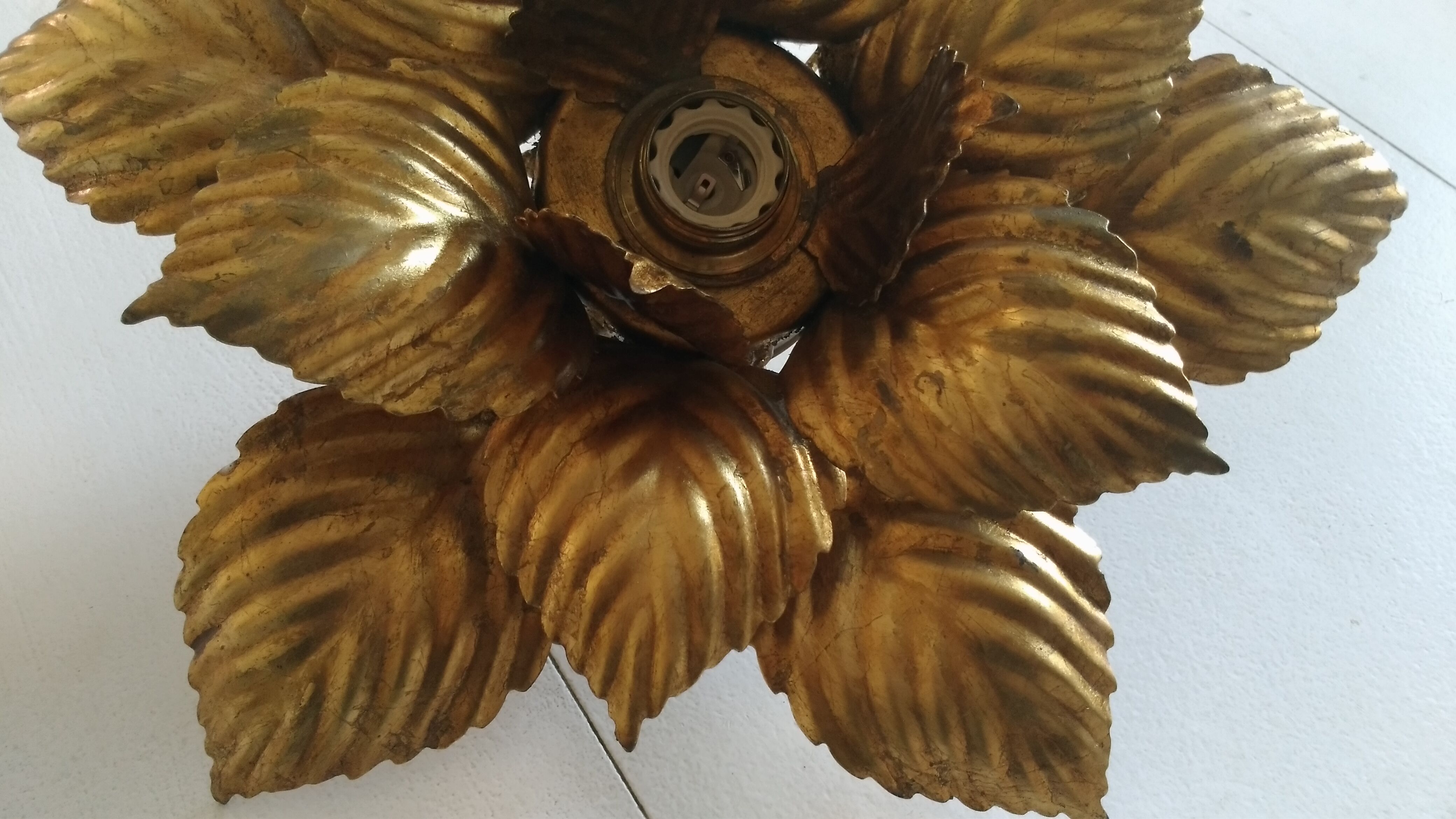 Flower sconce