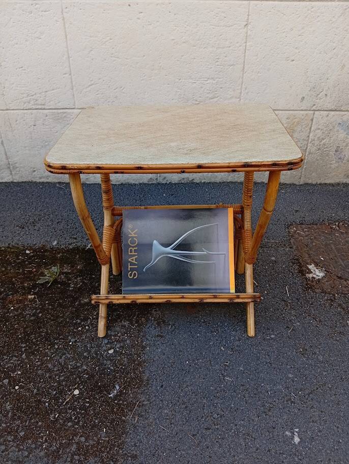 Table d'appoint bambou osier vintage