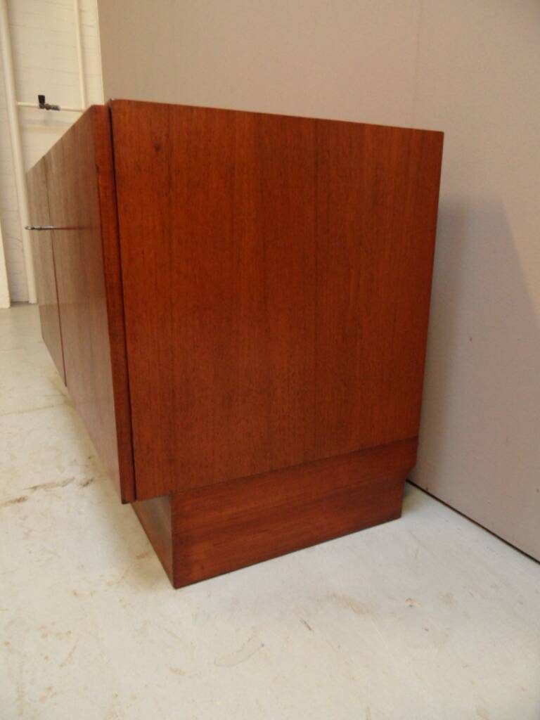 Mid Century 2 doors cabinet 1960's