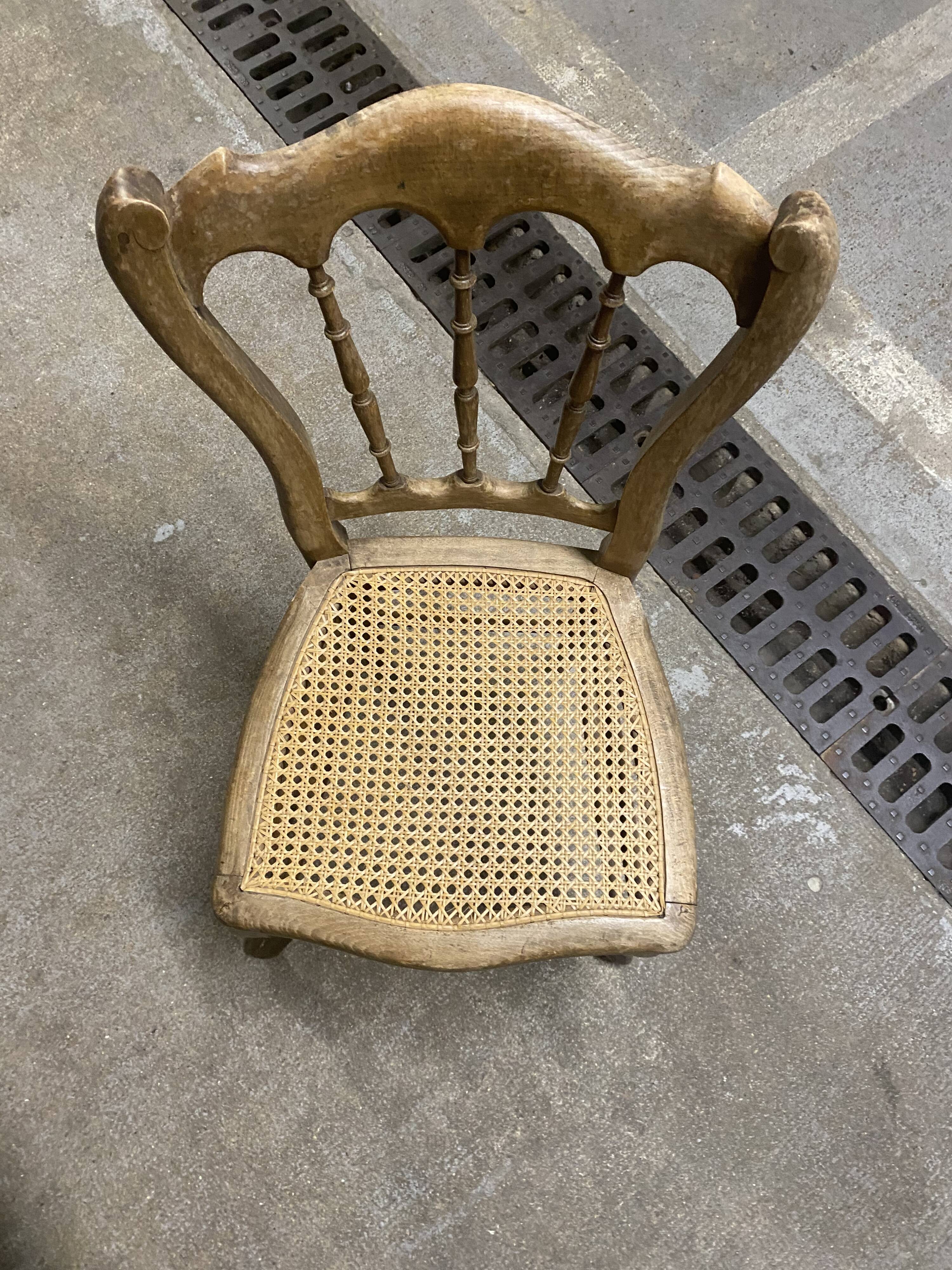 Napoleon 3 cane chair