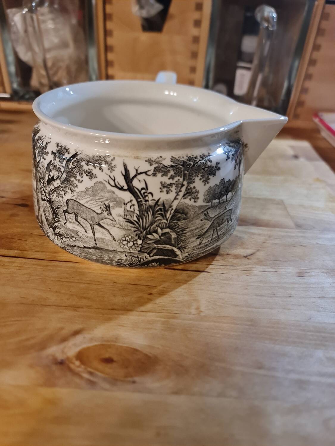 Villeroy & Boch Mettlach Artemis Hunter Dog Wild Boar Pot