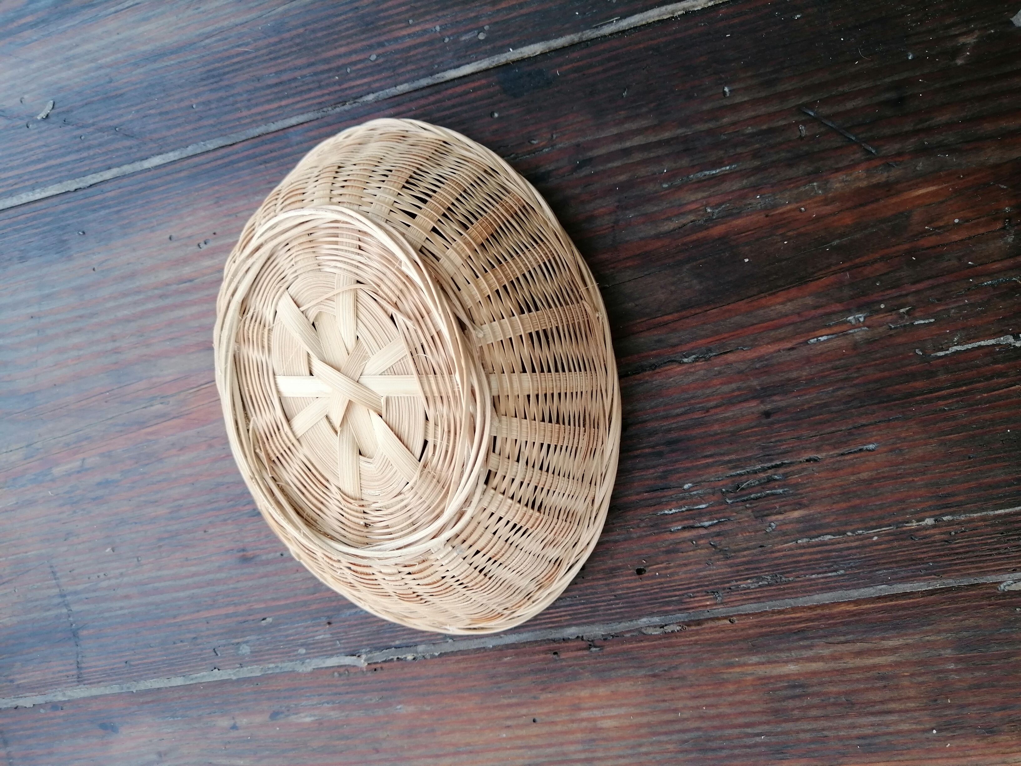 Set of 12 wicker restaurant bread baskets