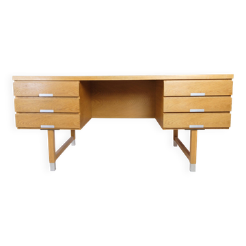 Bureau en chêne modèle EP-401 par Kai Kristiansen et Eigil Pedersen des années 1960
