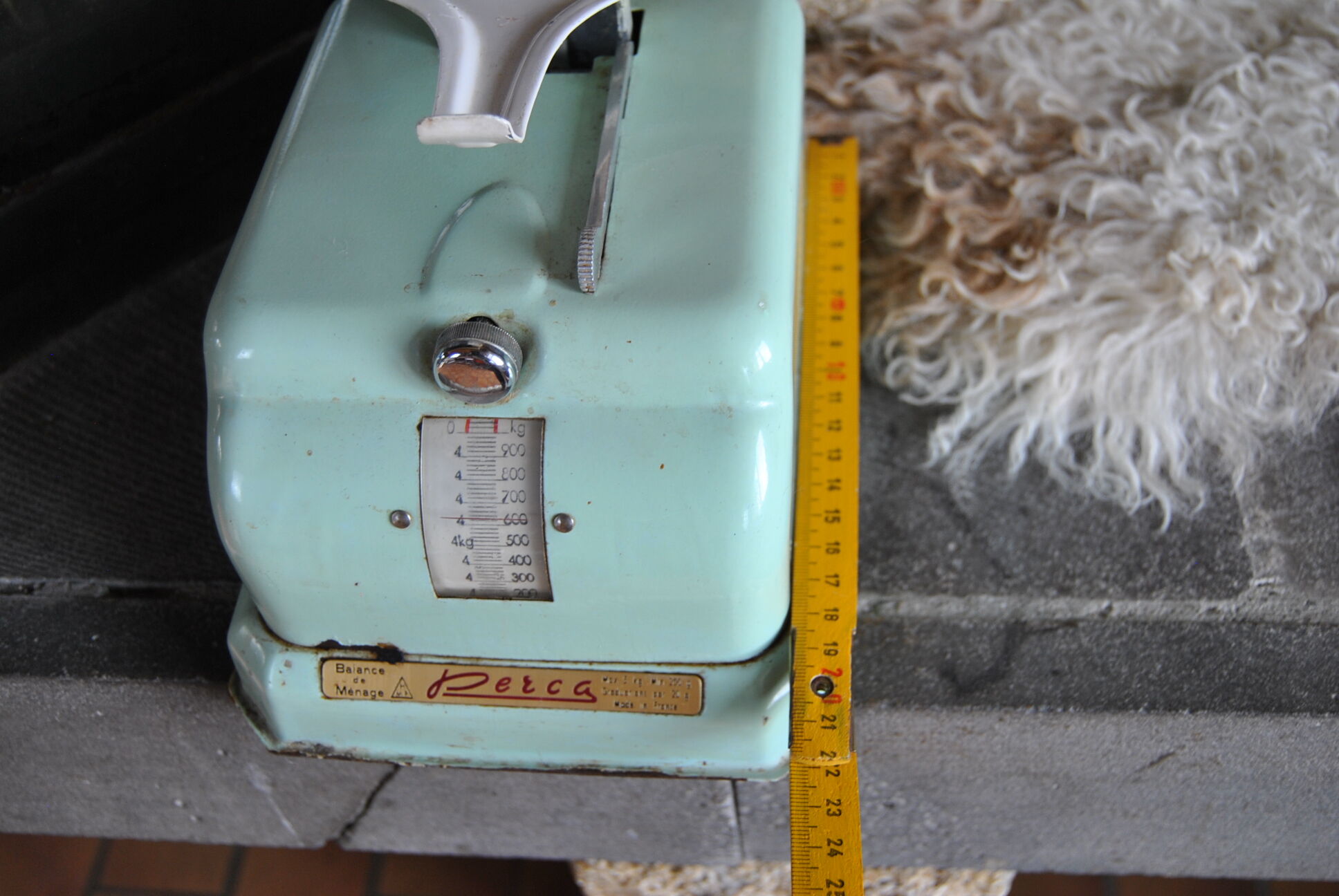 Household scale in water green metal Perca 50s