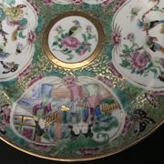 Canton porcelain plate - Character and Bird Decoration - China - 19th Century