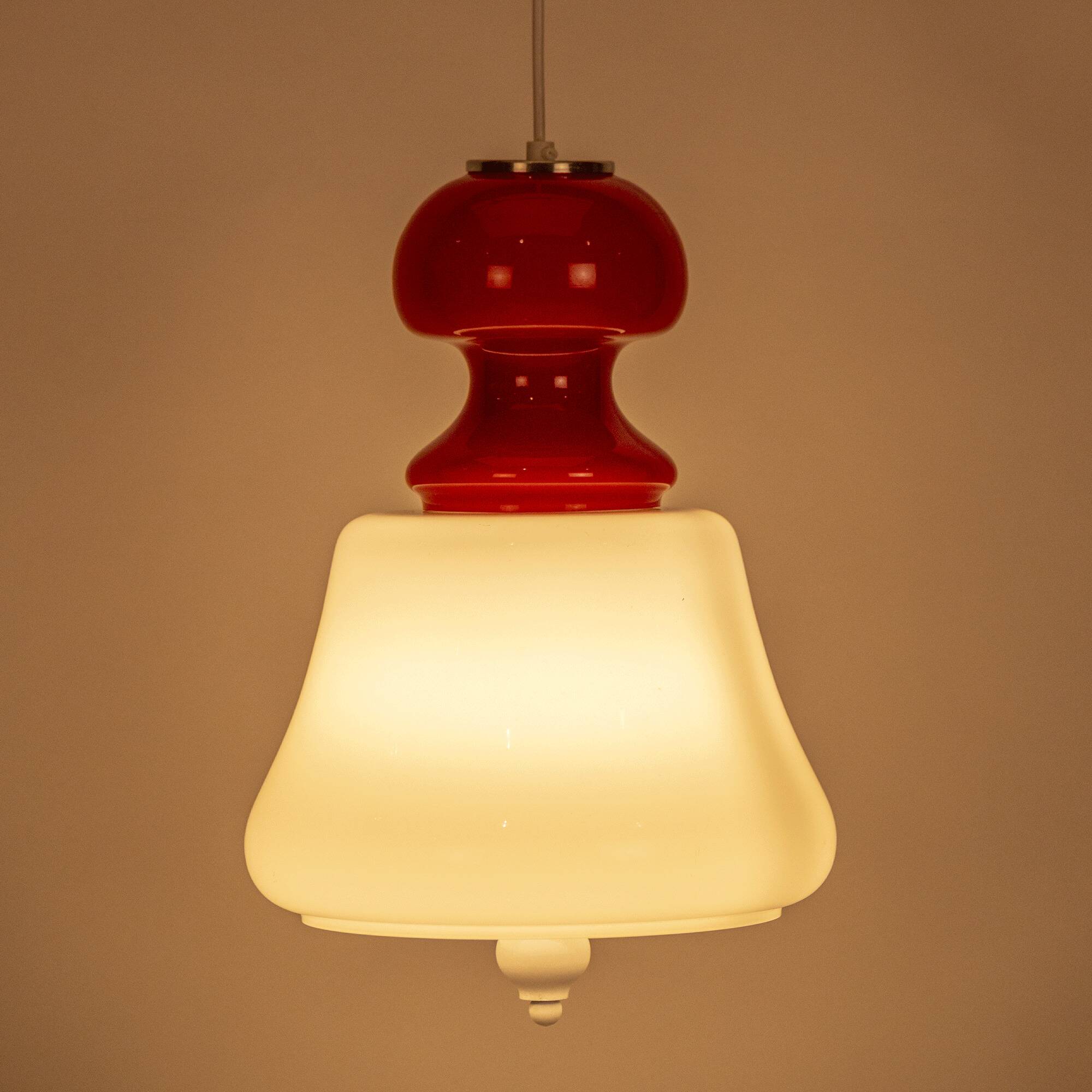 Suspension blanc et rouge space age