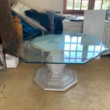 Octagonal table