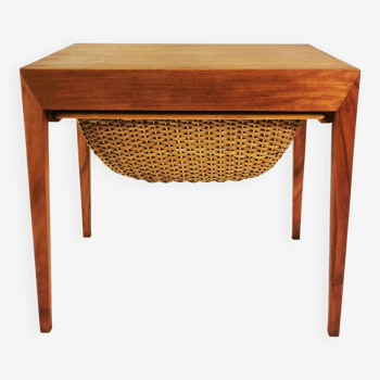 Table d'appoint du milieu du siècle, Haslev, conçue par Severin Hansen, Danemark, années 1950.