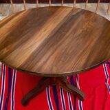 Tilting table