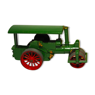 Matchbox models of yesteryear no.11 - aveling steam roller model - porter - series by lesney