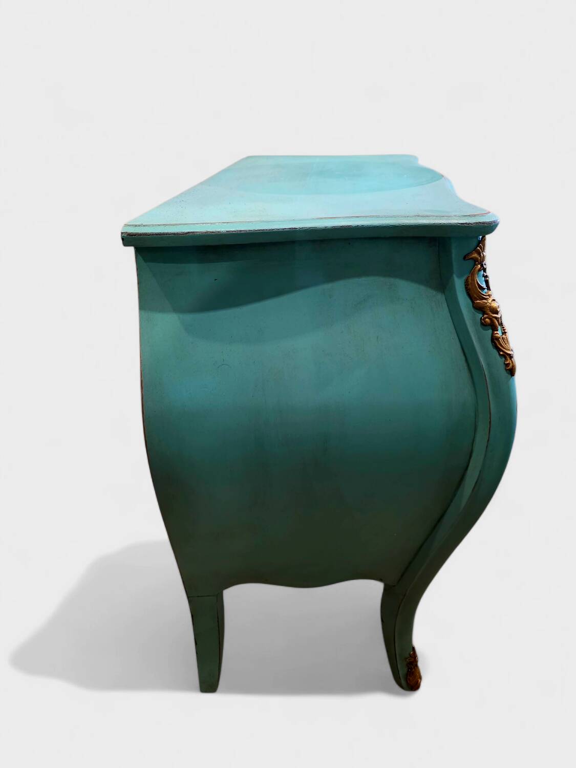 Small Louis XV style chest of drawers