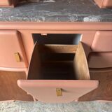 Buffet Mado vintage rénové – teinte ocre chaleureux, plateau en marbre