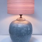 ceramic lamp in the shape of an XL pot, palm leaf decor, 80s