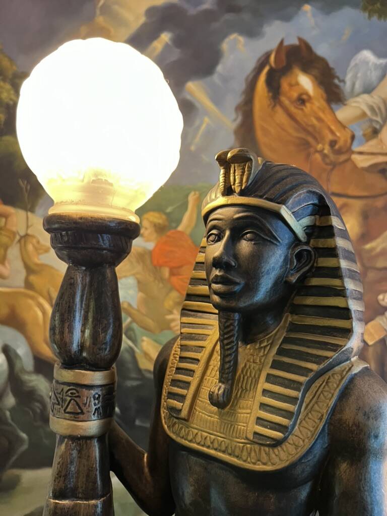 Large Egyptian lamp in the style of Tutankhamun – Vintage Egyptomania