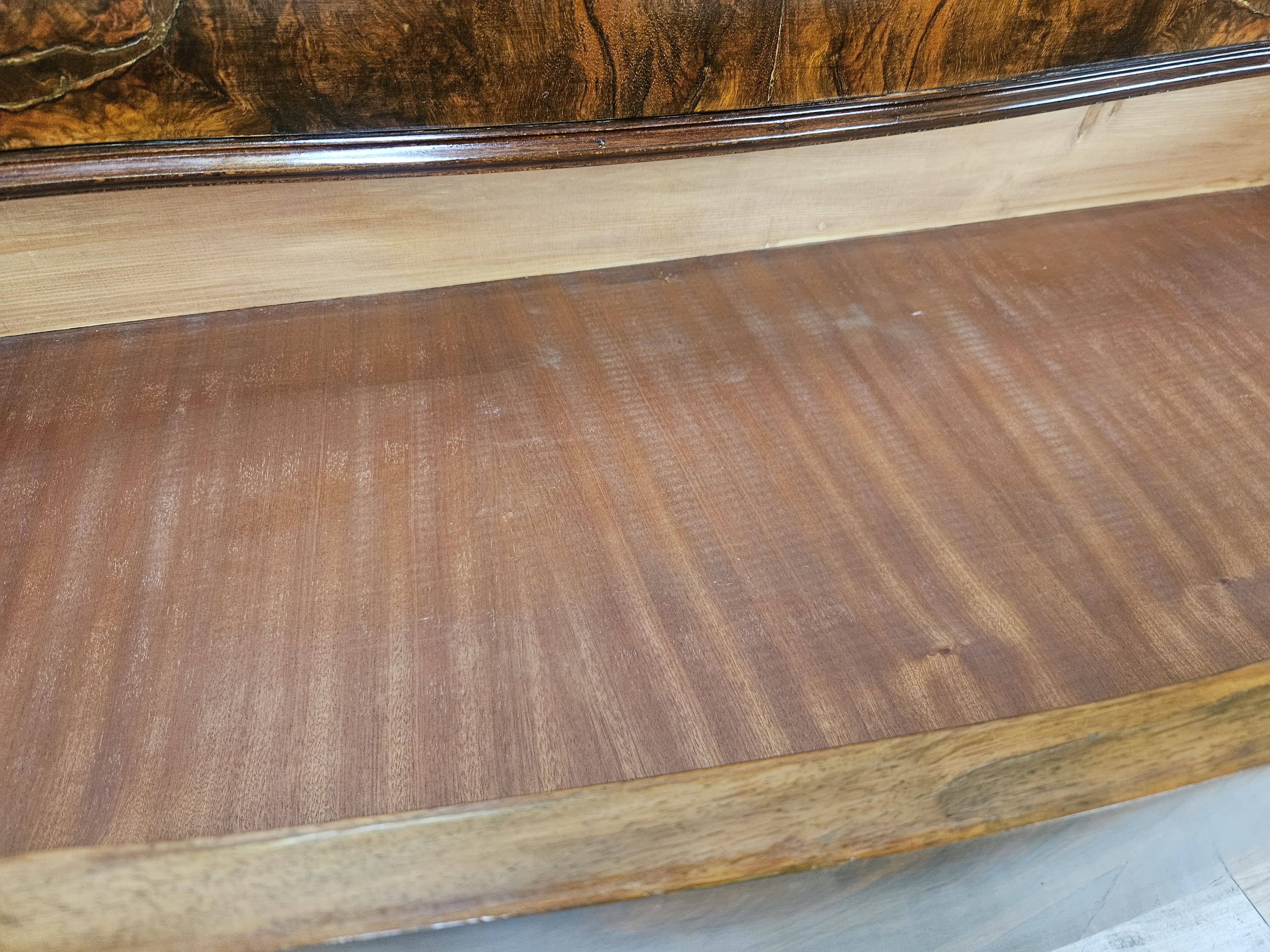 Chippendale chest of drawers in walnut burl, 1940s