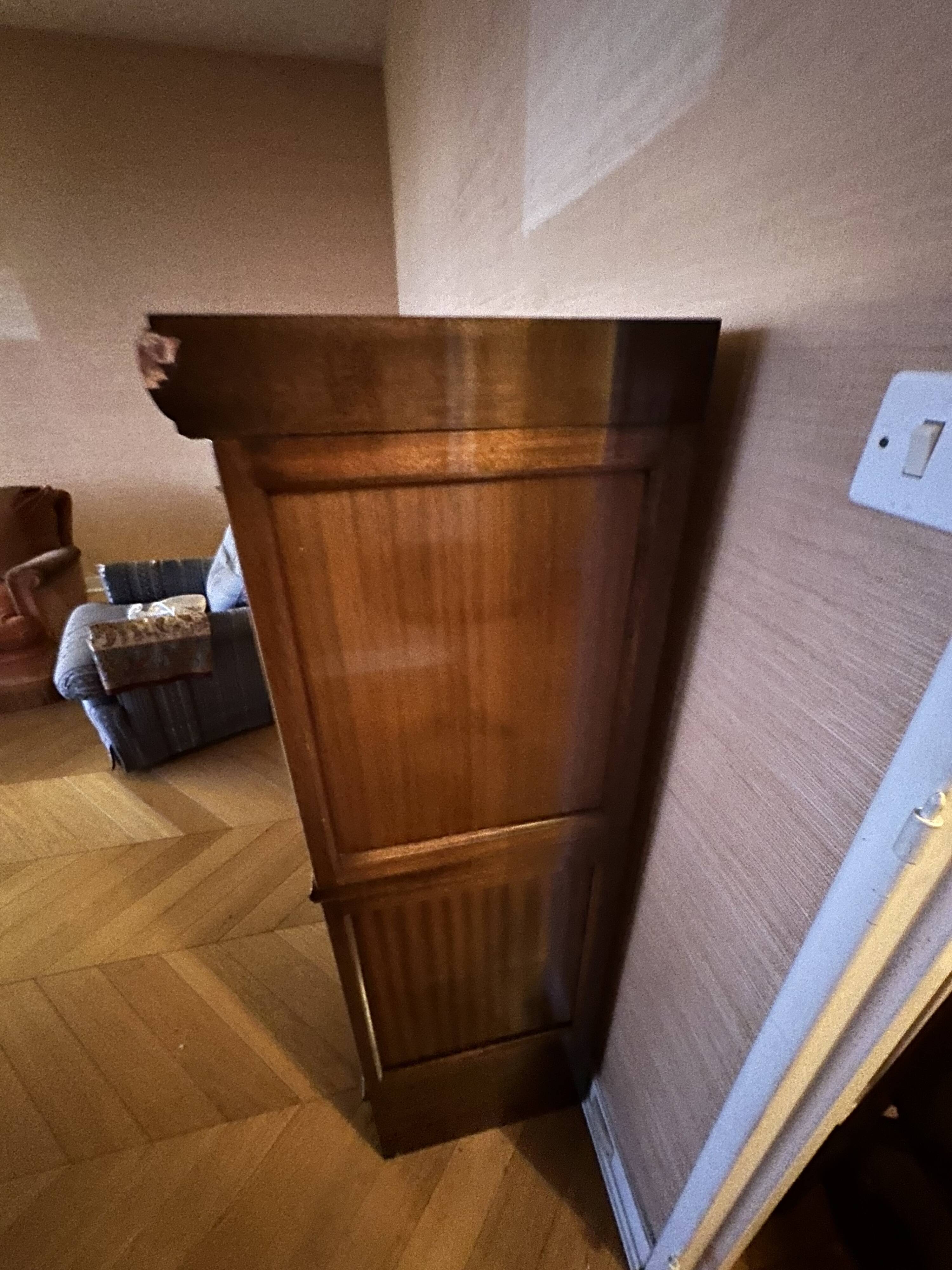 vintage mahogany bar cabinet with front-opening drawers in English style