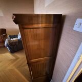vintage mahogany bar cabinet with front-opening drawers in English style