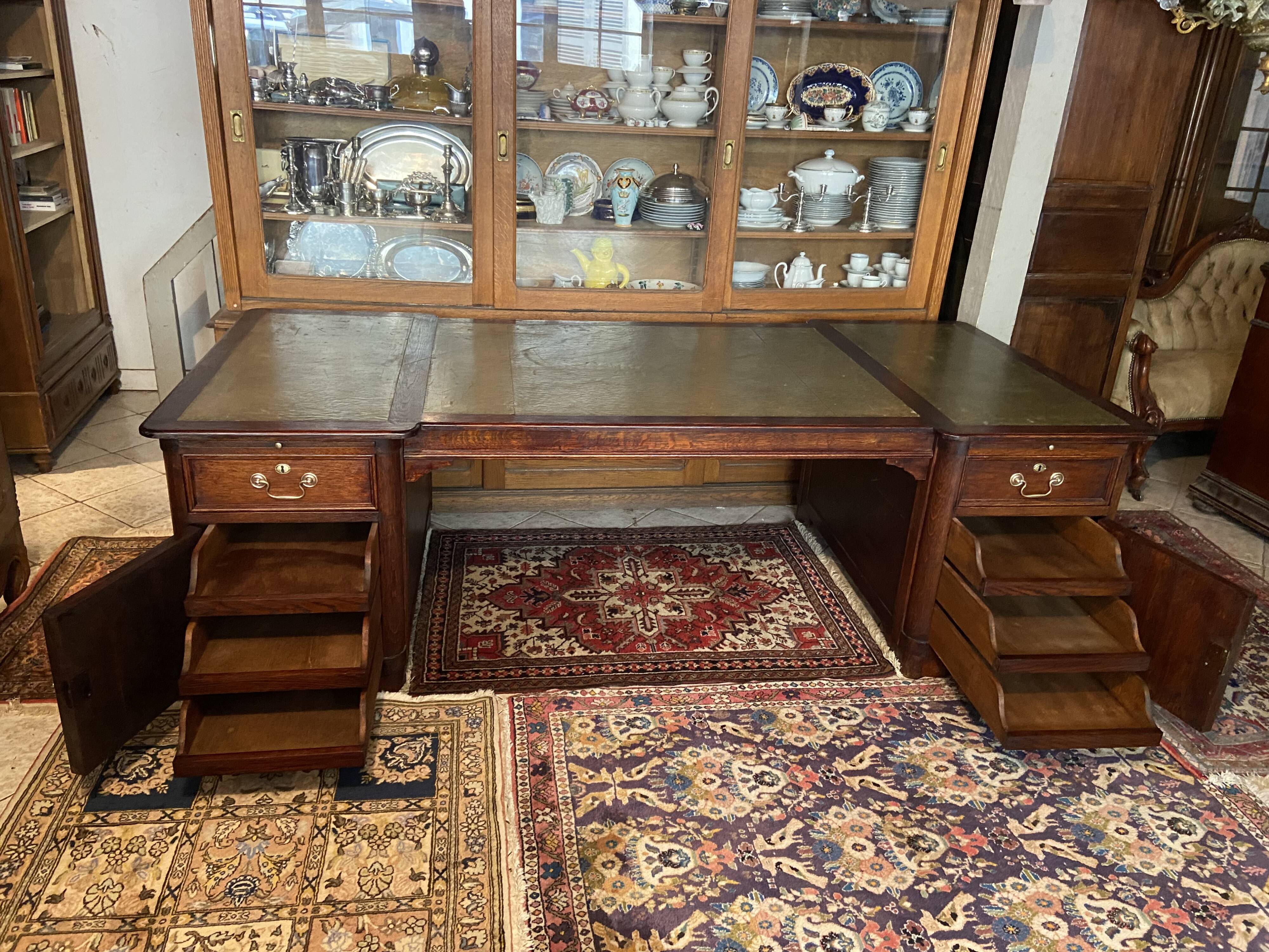 Immense oak solid wood staff desk in English style 248 x 114 cm