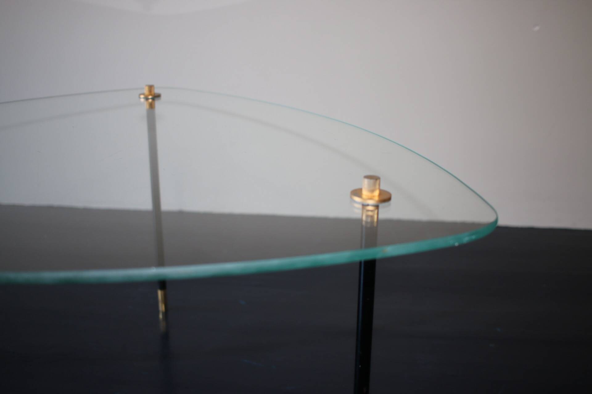 Table d'appoint France années 1950s