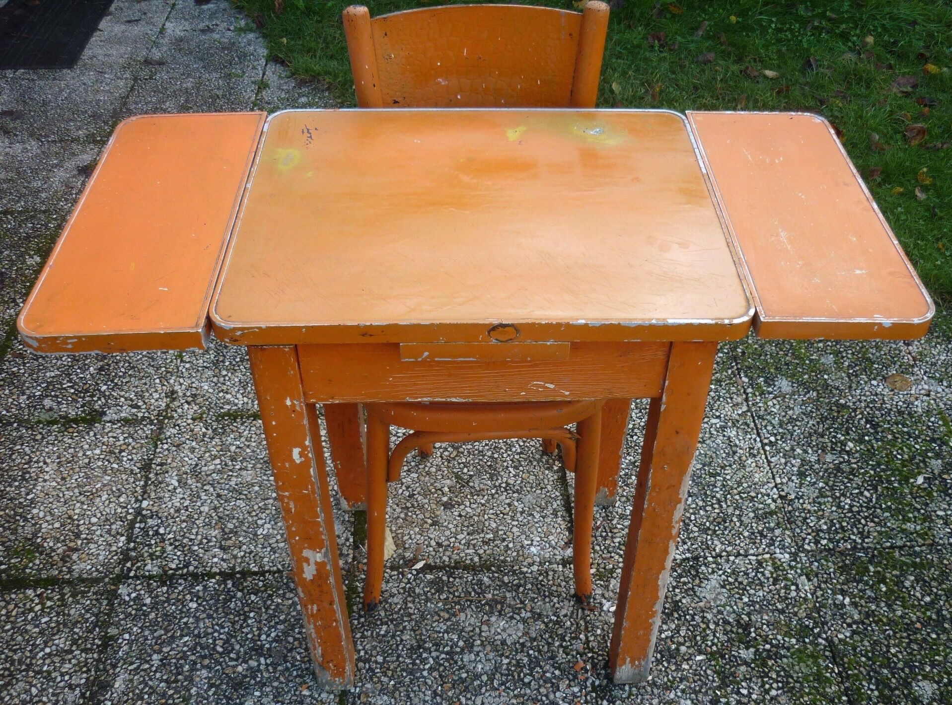 Table with extensions in wood and aluminum, ROC + 1 chair from the 50s