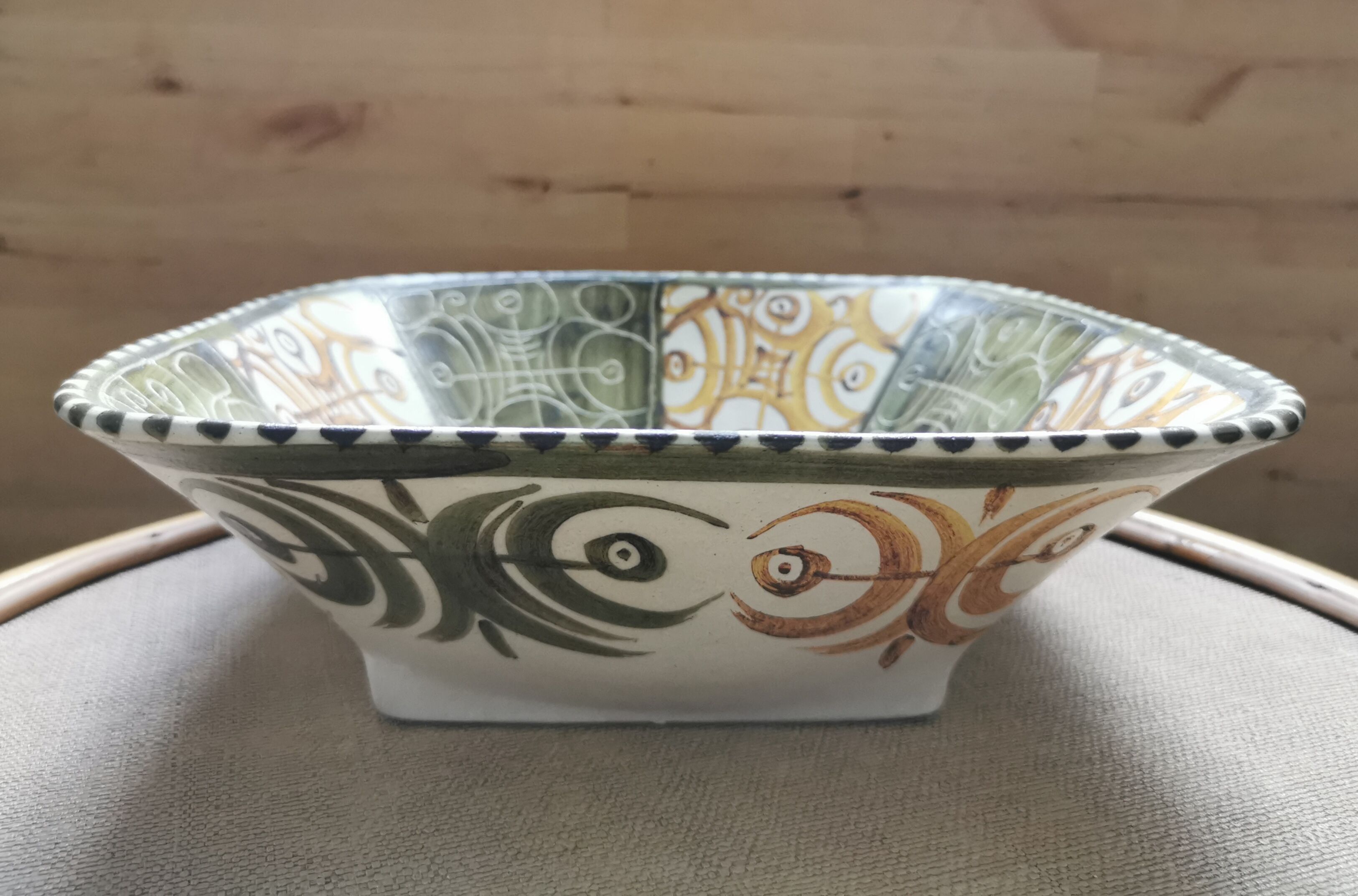 Keralluc enamelled sandstone cut by Andre Horellou