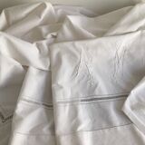 Linge ancien drap brodé monogramme AM