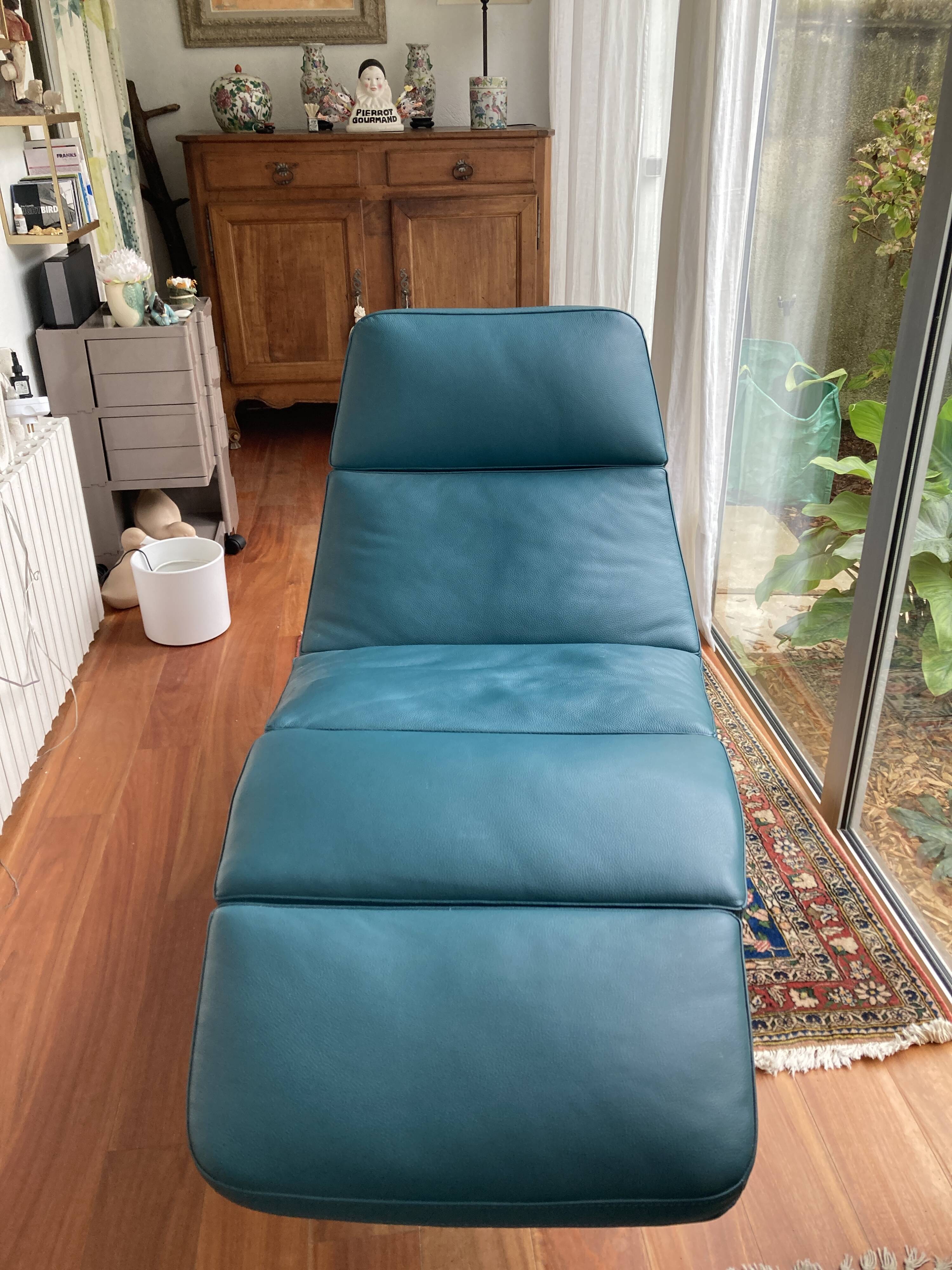 Lounge chair