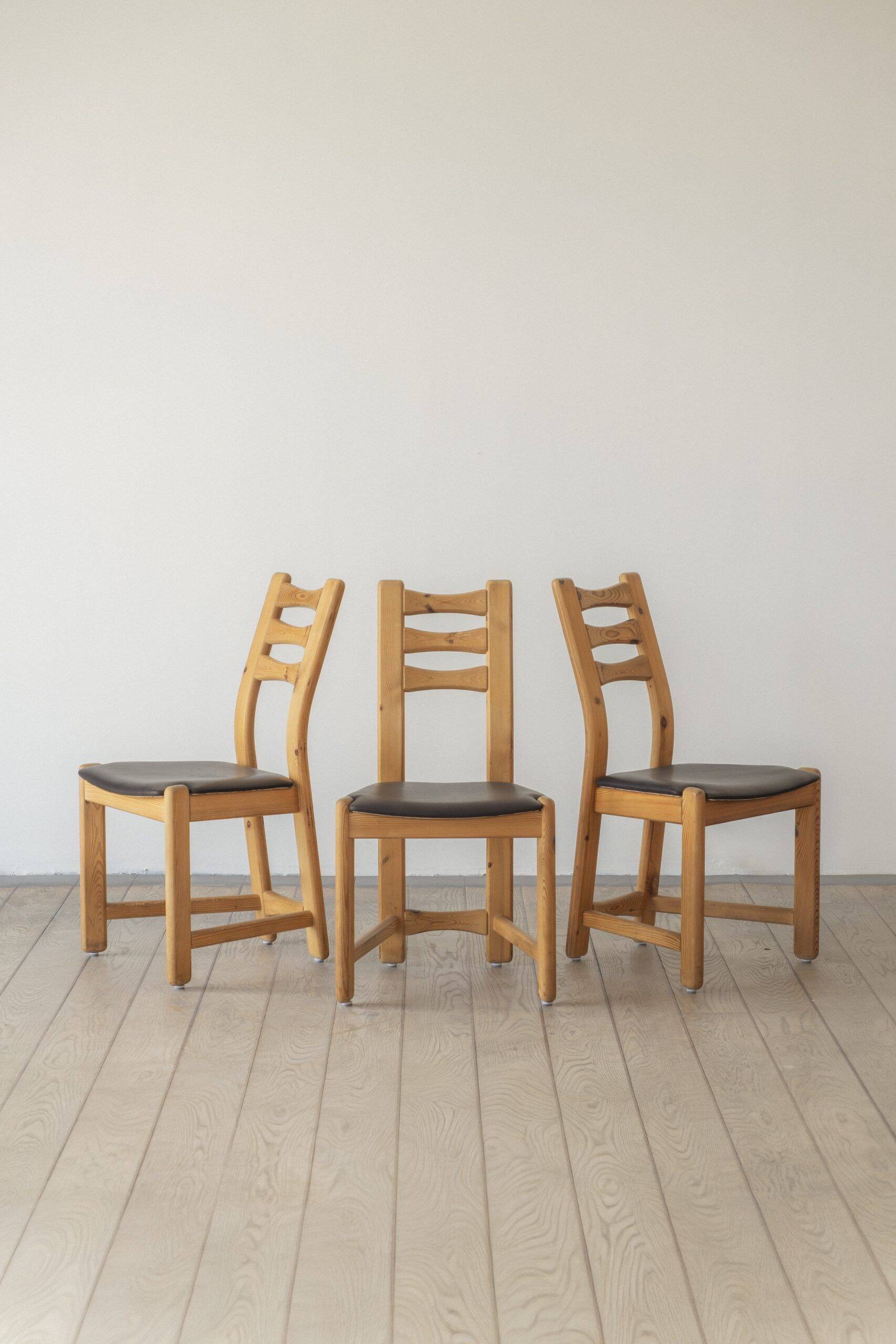 Chaises de salle à manger en pin Findahls Møbelfabrik (ensemble de trois)