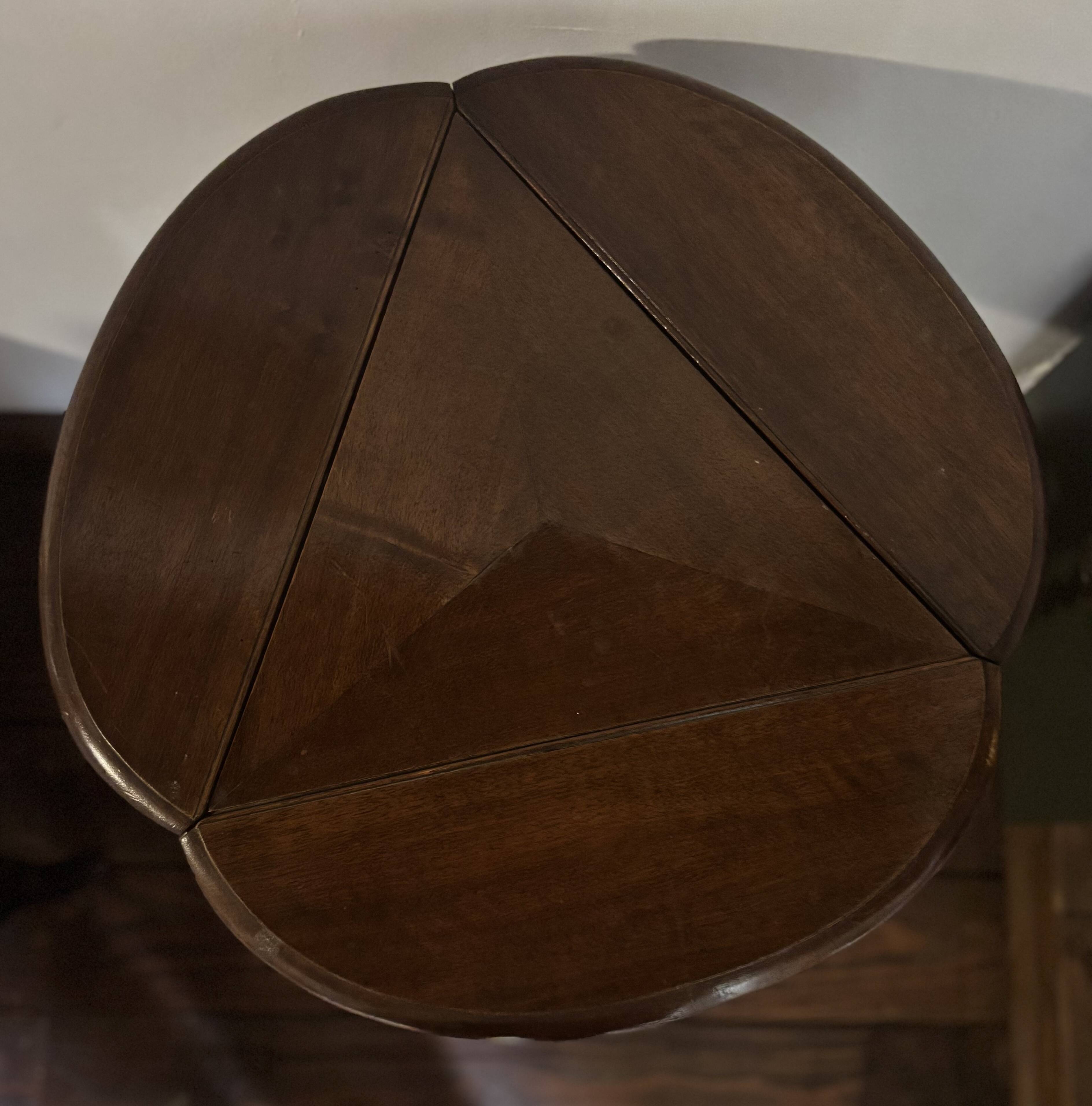Small walnut side table with drop leaf and twisted legs – 20th century
