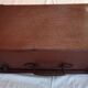 Old suitcase “Au Bon Accueil”