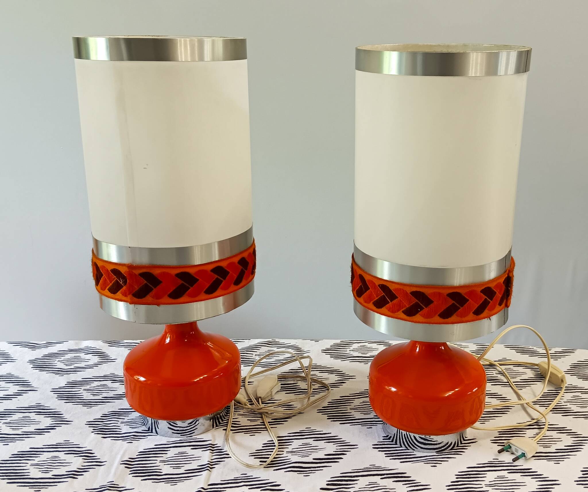Paire de lampes de table/chevet vintage années 1970 orange.