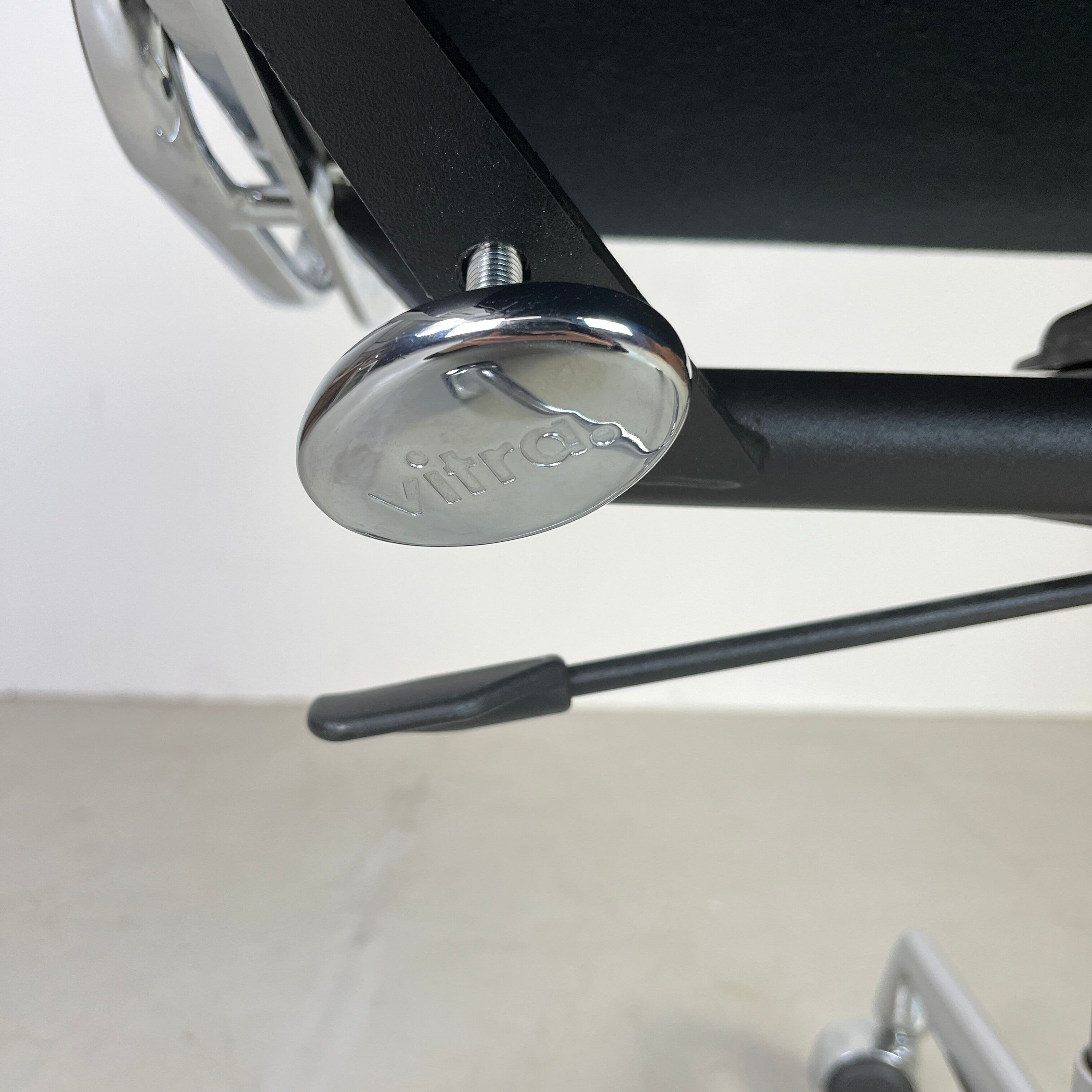 Eames Vitra for Herman Miller black leather Soft Pad Group chair