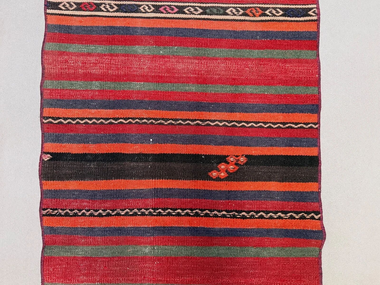 Narrow kilim runner 59x300 cm shabby chic, vintage Turkish kelim 2569