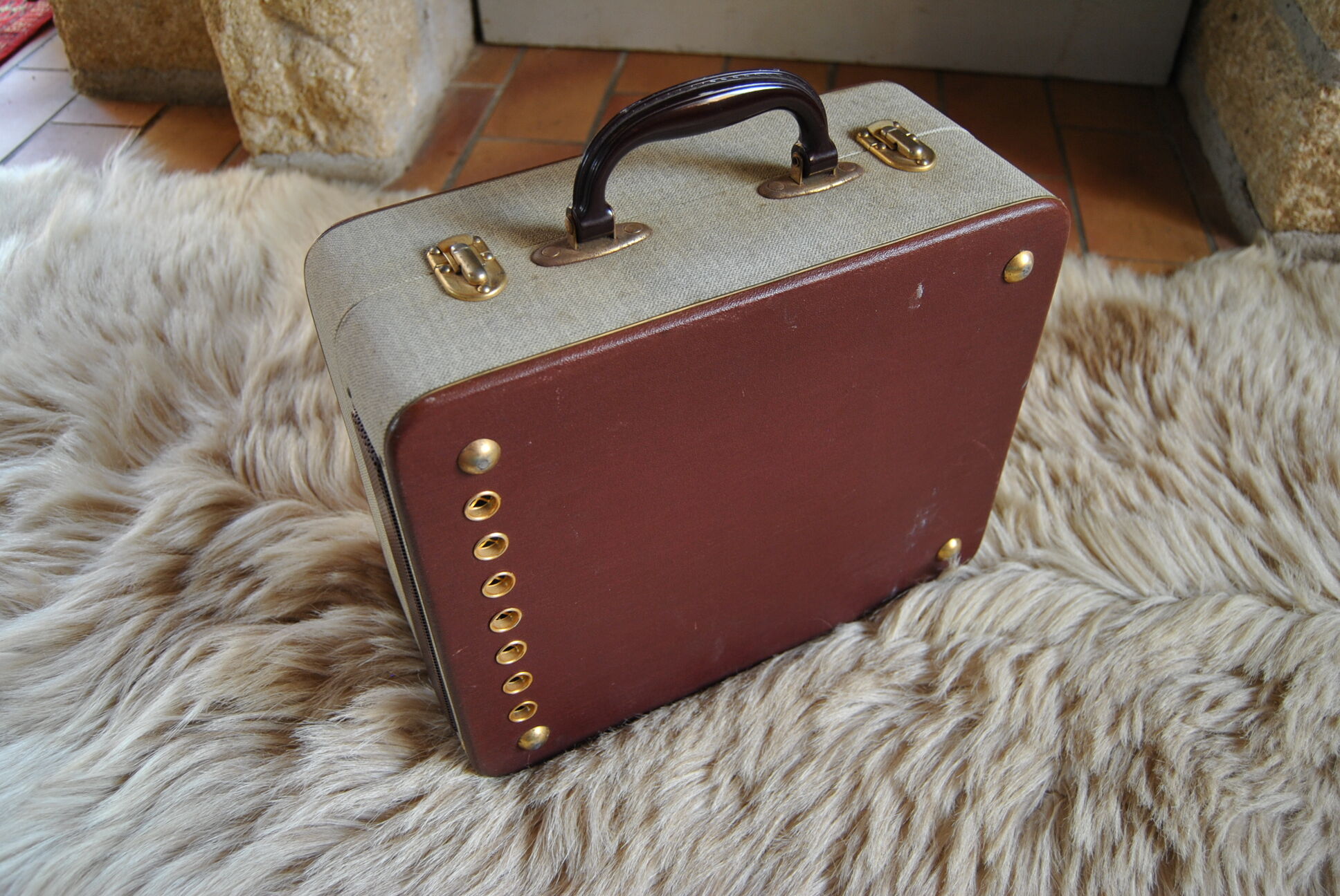 Suitcase turntable record 50s