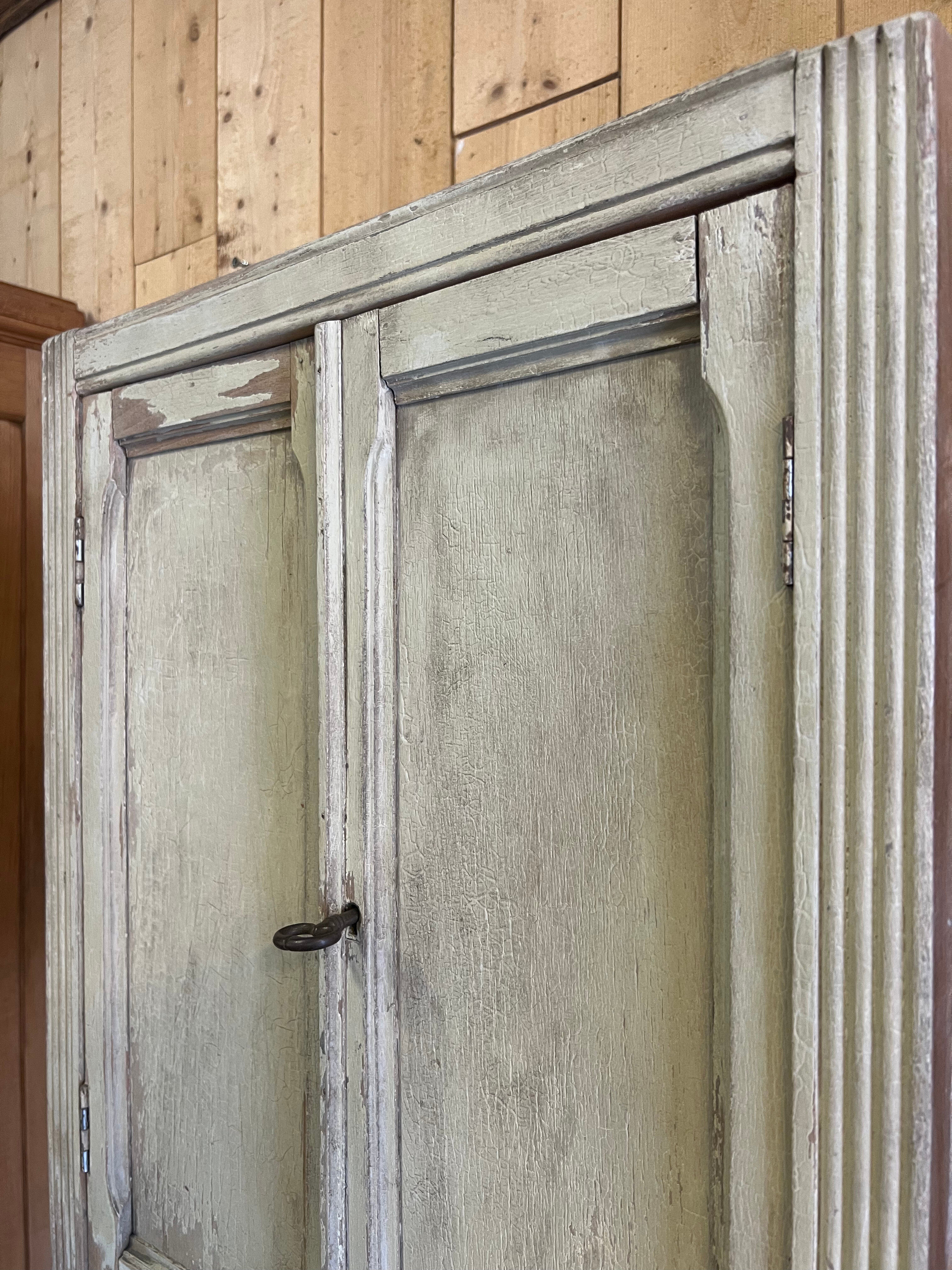 Armoire à pharmacie parisien