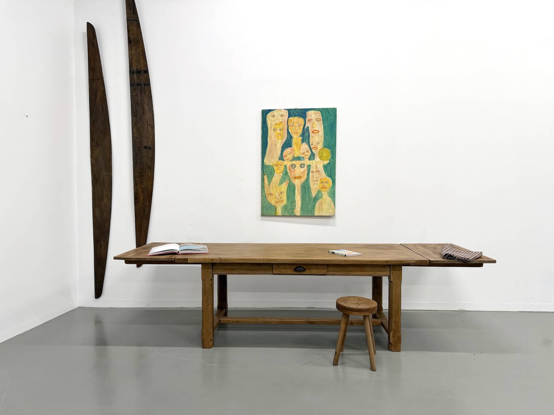 Extendable oak table, 1950s