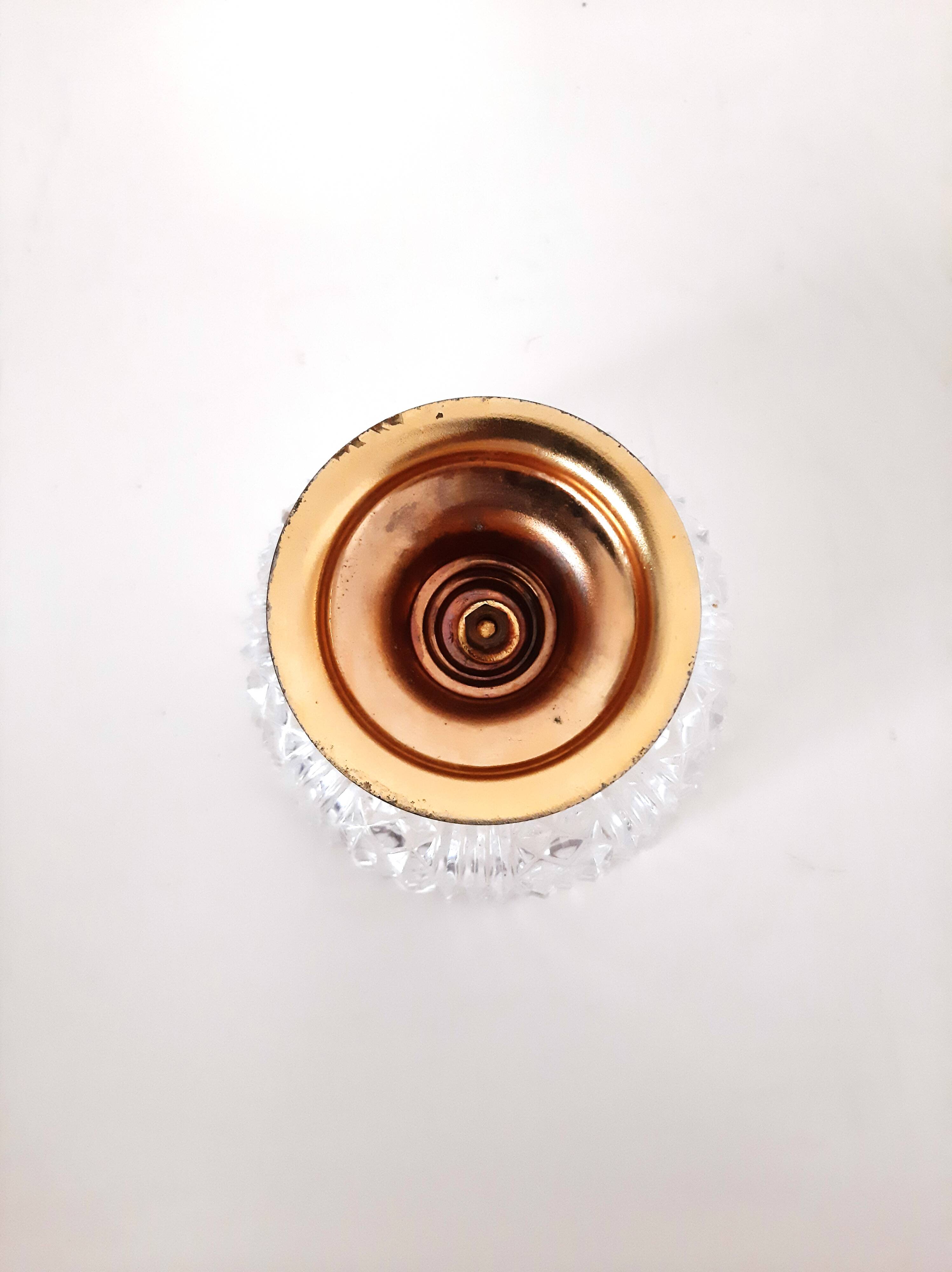 Chiseled crystal bowl with gilded metal base