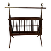 Folding magazine rack with shelf