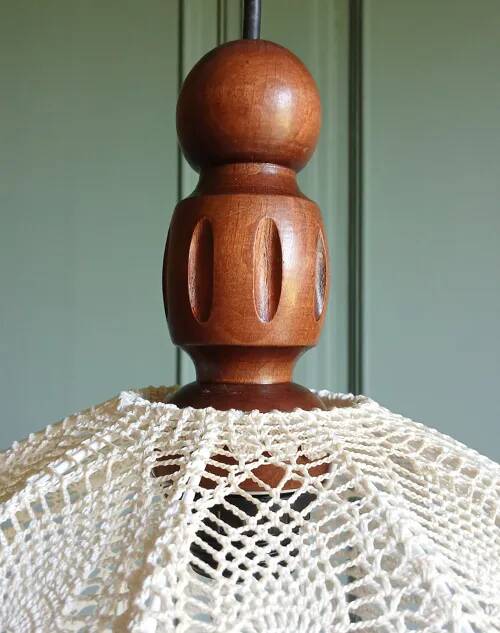 Suspension lampshade with hook and solid wood, ME Leuchten around 1970.