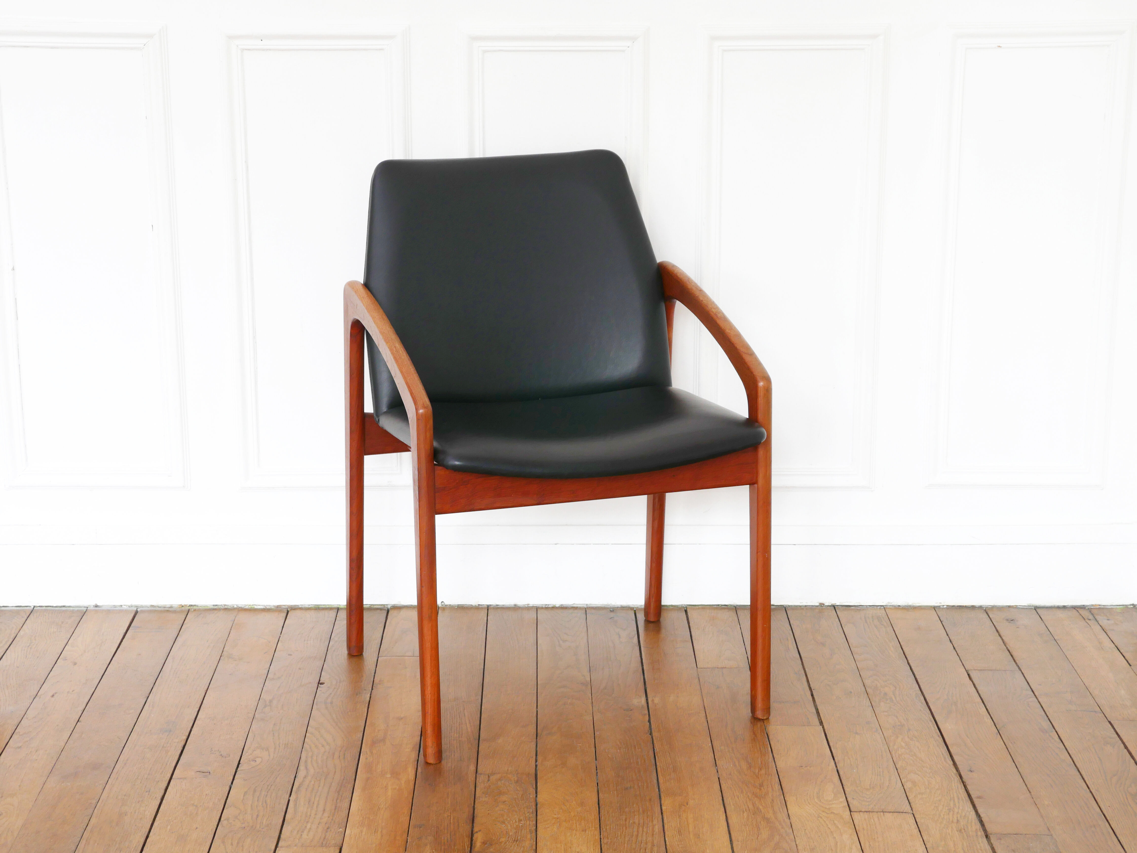 Fauteuil par Henning Kjærnulf pour Korup Stolefabrik