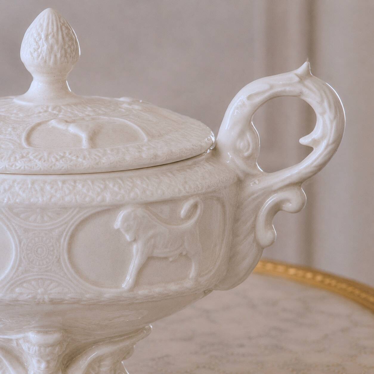Soupière italienne d'apparat st Capodimonte en porcelaine