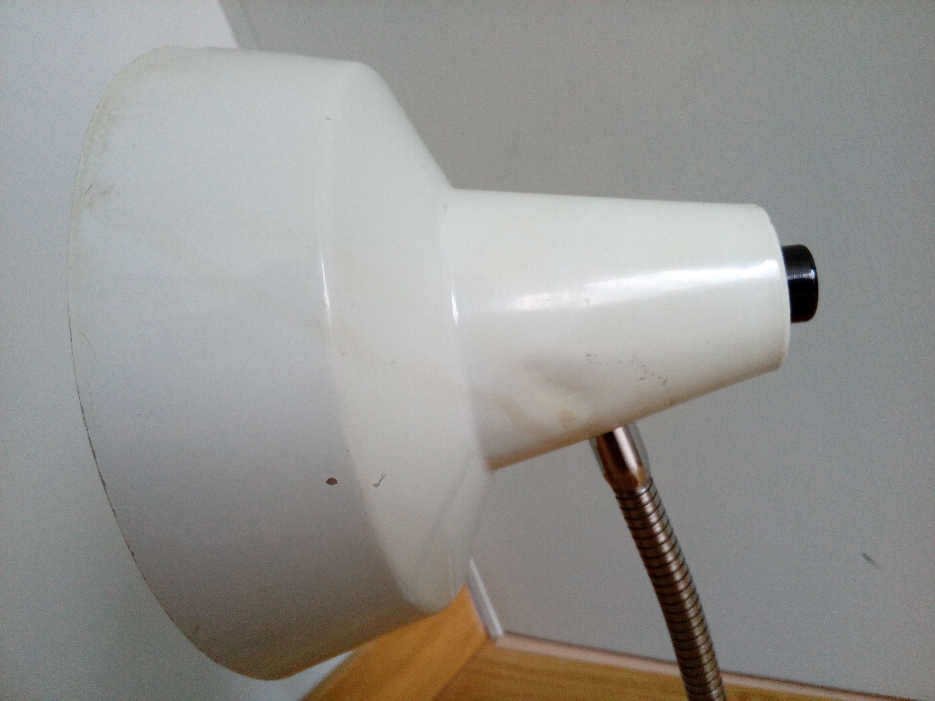 Veneta Lumi Flexible Italian Desk Lamp