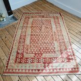 Tapis ethnique type kilim