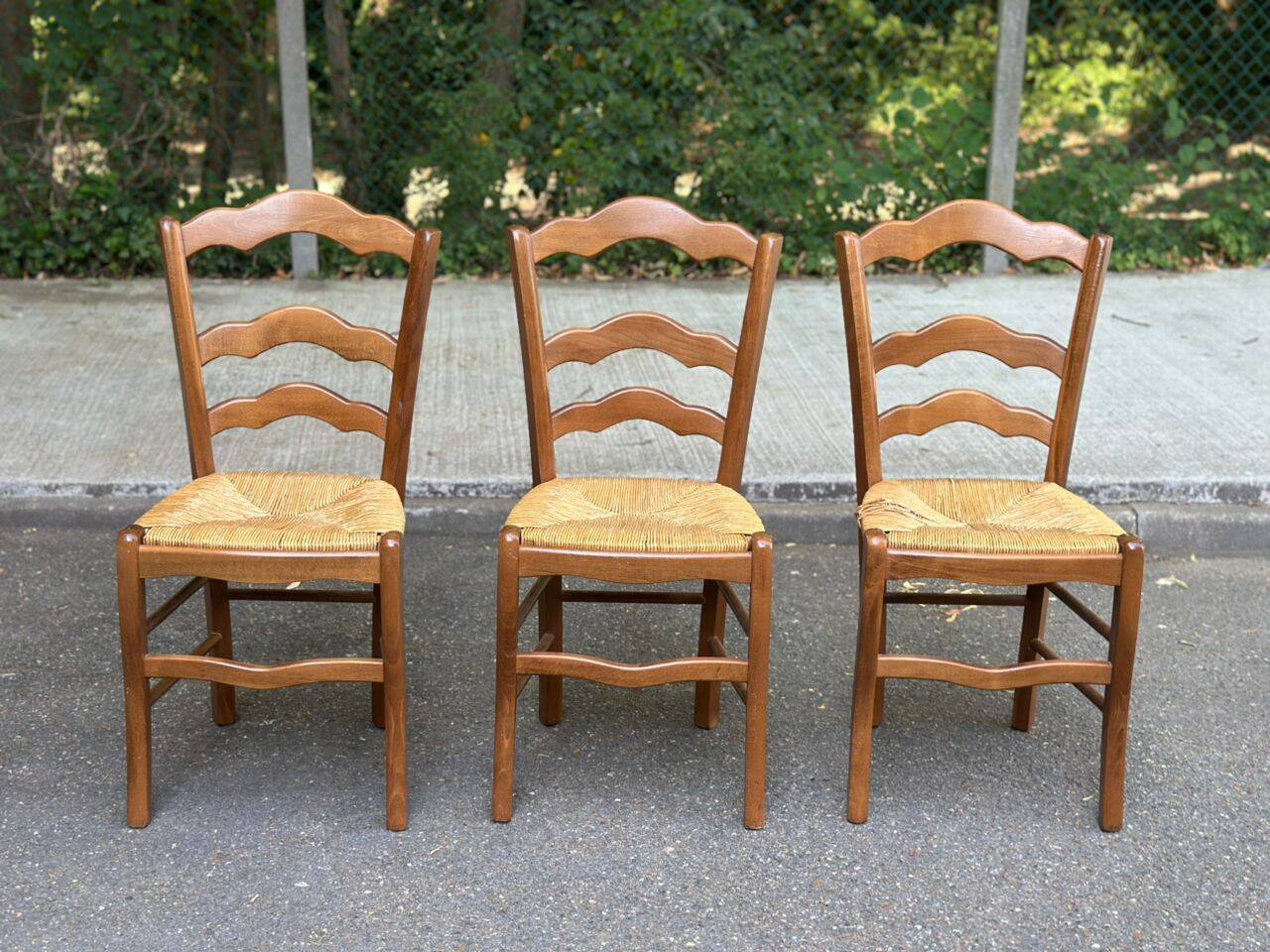 4 solid wood kitchen chairs with rush seats